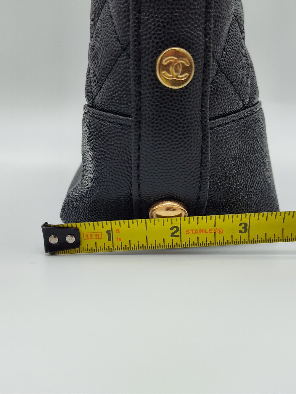 CHANEL BEAUTÉ Black Quilted Bag Gold CC Dual Strap Chain Crossbody NIP - Picture 13 of 16